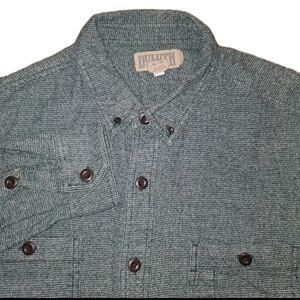 Duluth Trading Button Down Shirt Mens XLT TALL 100 Cotton Relaxed Fit Gray Green